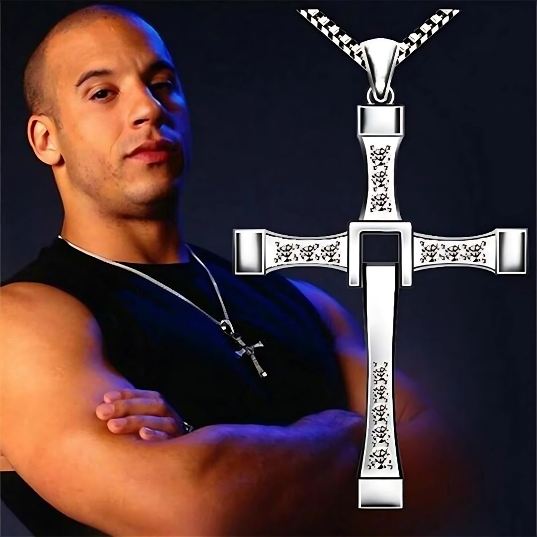 Collar Cruz Toretto™ Estilo, Fuerza y Lealtad en una Joya Única
